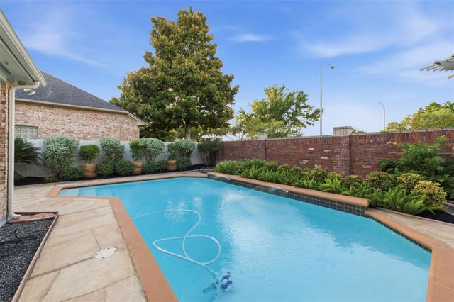 13906 Holly Lynn Lane, Houston, TX 77077
