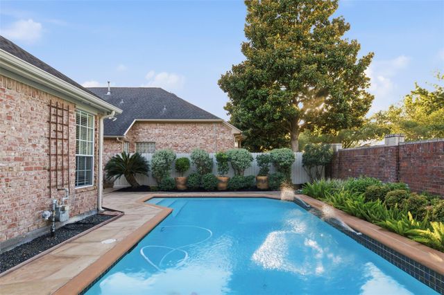 13906 Holly Lynn Lane, Houston, TX 77077