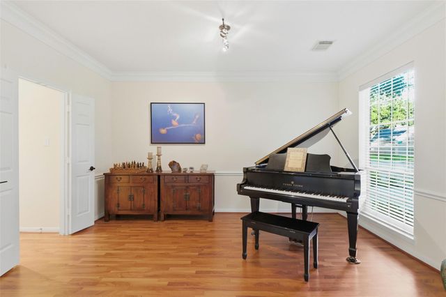 13906 Holly Lynn Lane, Houston, TX 77077
