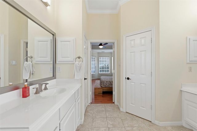 13906 Holly Lynn Lane, Houston, TX 77077