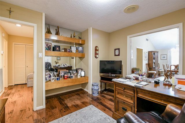 9123 Chesney Downs Drive, Houston, TX 77083