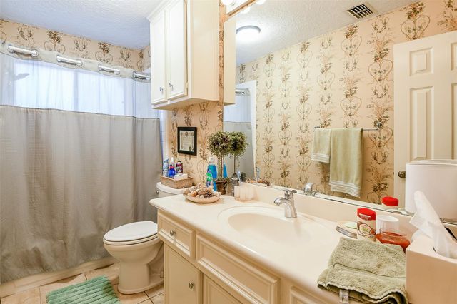 9123 Chesney Downs Drive, Houston, TX 77083