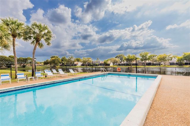 11312 Taft St 11312, Pembroke Pines, FL 33026