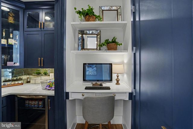 8215 RIVER RD, Bethesda, MD 20817