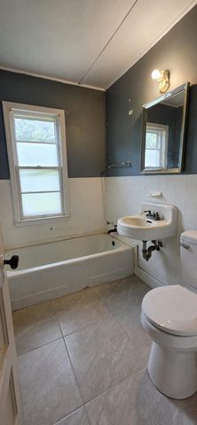 306 E Hampton Street, Elloree, SC 29047