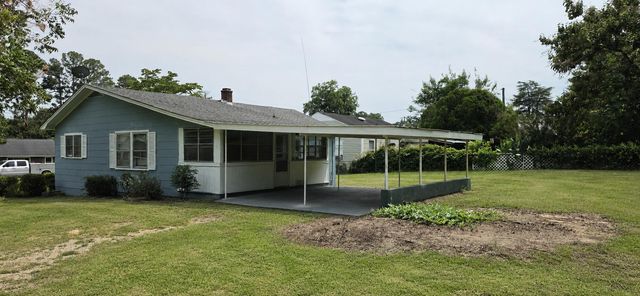 306 E Hampton Street, Elloree, SC 29047