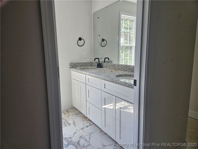 7194 Manassas Street, Fayetteville, NC 28304