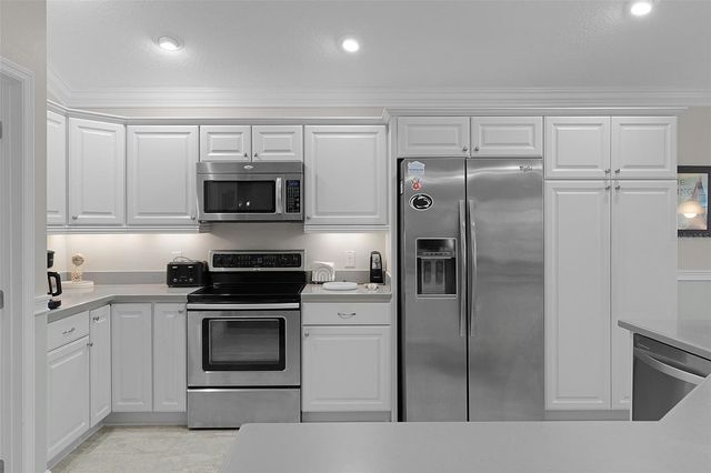 2921 EVINSTON COURT, The Villages, FL 32163