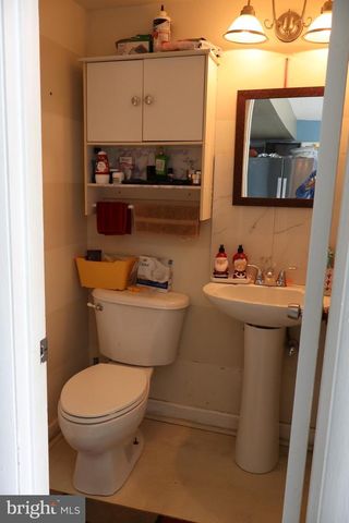 8998 BONHAM CIR, Manassas, VA 20110