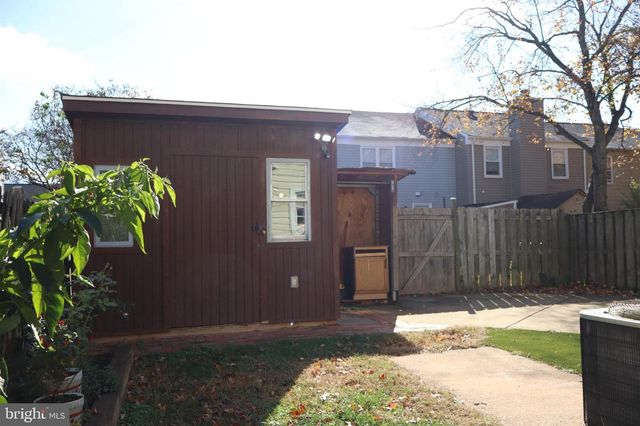 8998 BONHAM CIR, Manassas, VA 20110