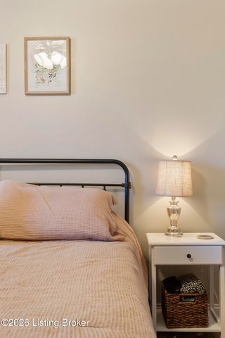 6812 Village Green Blvd, Pewee Valley, KY 40056