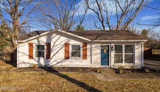 6812 Village Green Blvd, Pewee Valley, KY 40056