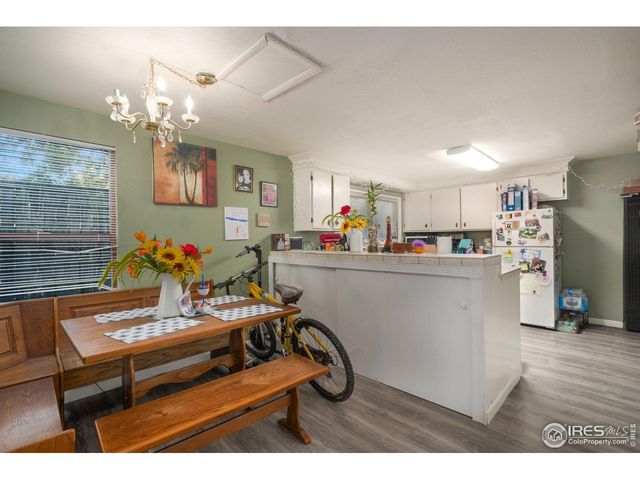 643 W 10th St, Loveland, CO 80537