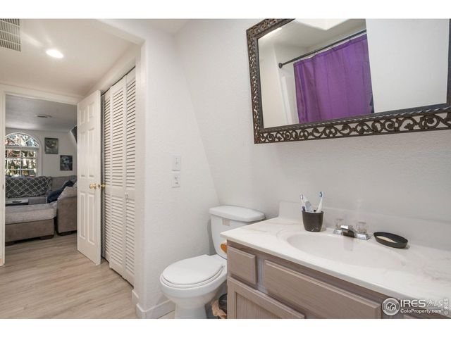 643 W 10th St, Loveland, CO 80537