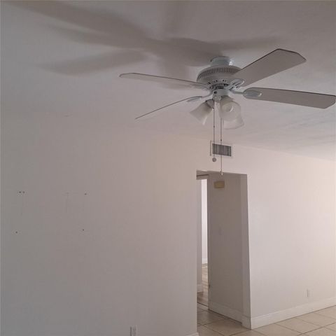 3030 NW 68th Street 205, Fort Lauderdale, FL 33309