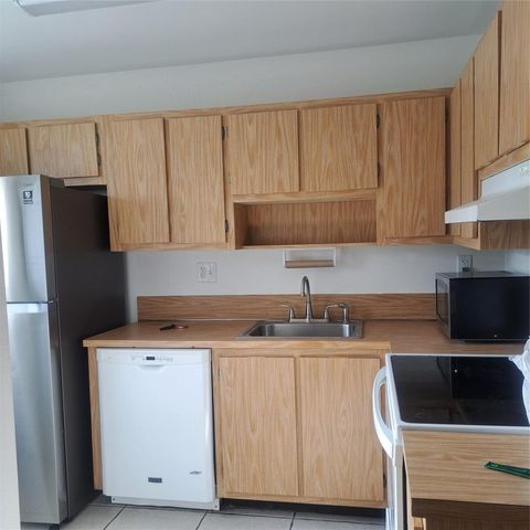 3030 NW 68th Street 205, Fort Lauderdale, FL 33309