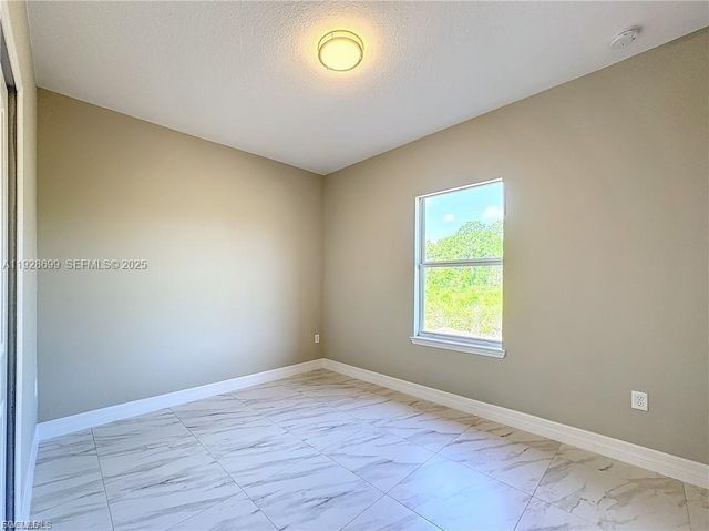 313 Hermosa Ave 0, Lehigh Acres, FL 33974