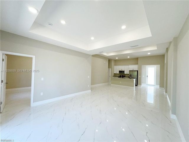 313 Hermosa Ave 0, Lehigh Acres, FL 33974