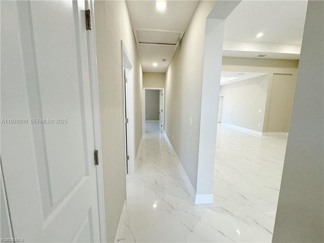 313 Hermosa Ave 0, Lehigh Acres, FL 33974