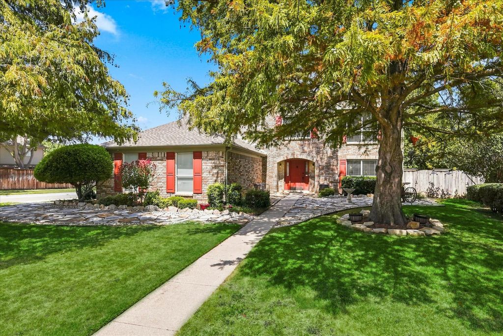 1636 Fuqua Drive, Flower Mound, TX 75028 — photo 2