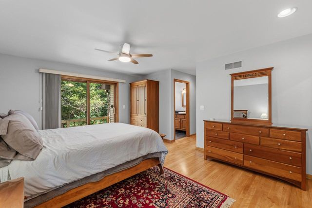 2944 Ridley ROAD, Hartland, WI 53029