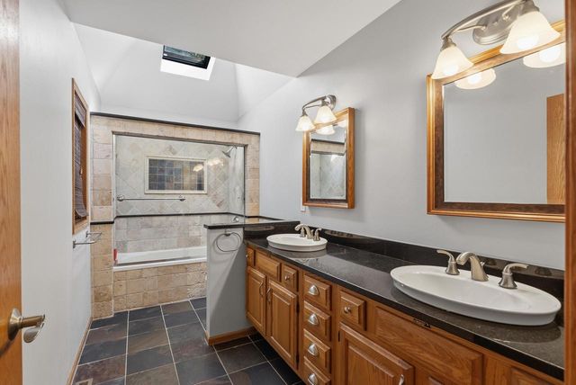 2944 Ridley ROAD, Hartland, WI 53029