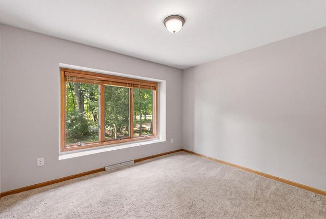 2944 Ridley ROAD, Hartland, WI 53029