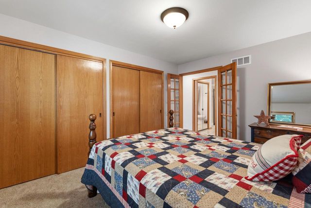 2944 Ridley ROAD, Hartland, WI 53029