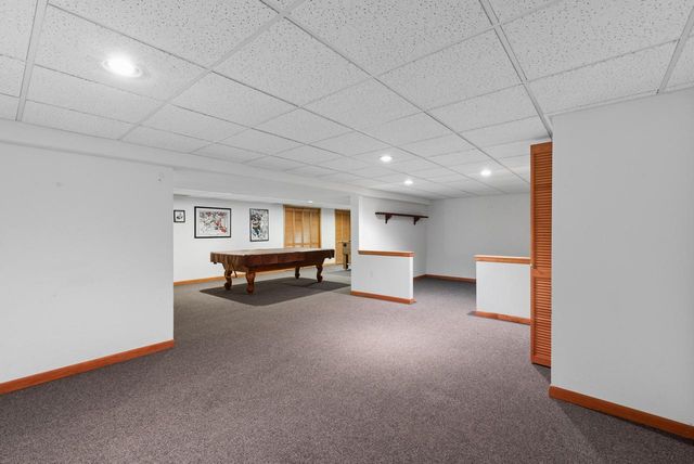 2944 Ridley ROAD, Hartland, WI 53029