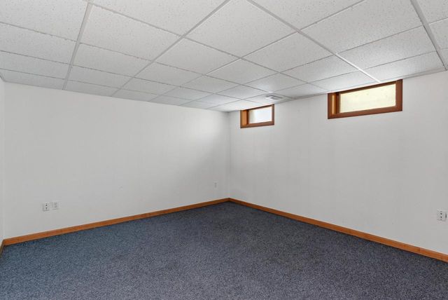 2944 Ridley ROAD, Hartland, WI 53029