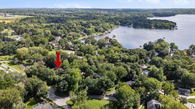 2944 Ridley ROAD, Hartland, WI 53029