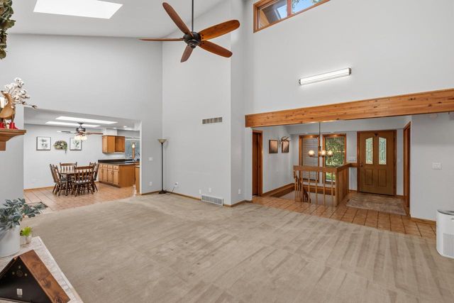 2944 Ridley ROAD, Hartland, WI 53029