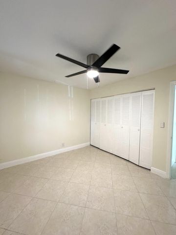 9440 SW 8th Street 109, Boca Raton, FL 33428