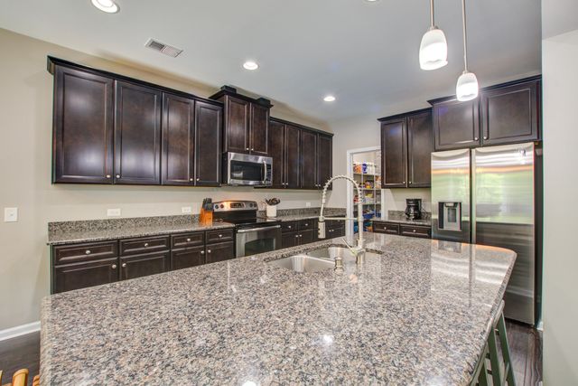 514 Mountain Laurel Circle, Goose Creek, SC 29445