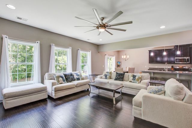 514 Mountain Laurel Circle, Goose Creek, SC 29445