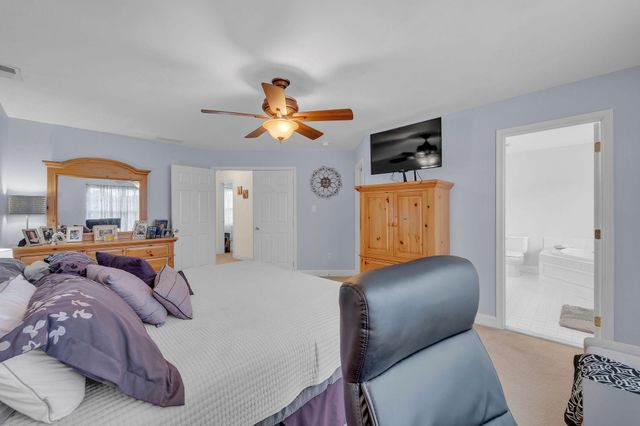 34 GLACIER DR, Berlin, NJ 08009