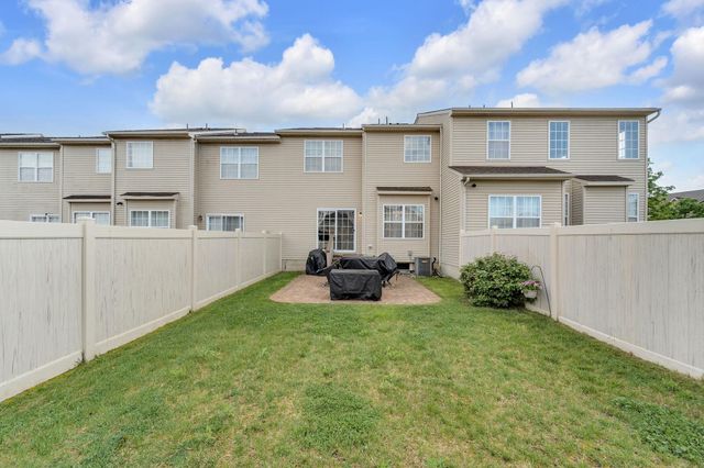 34 GLACIER DR, Berlin, NJ 08009