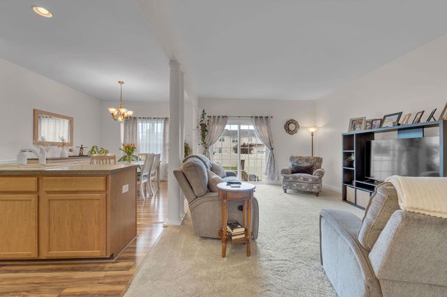 34 GLACIER DR, Berlin, NJ 08009