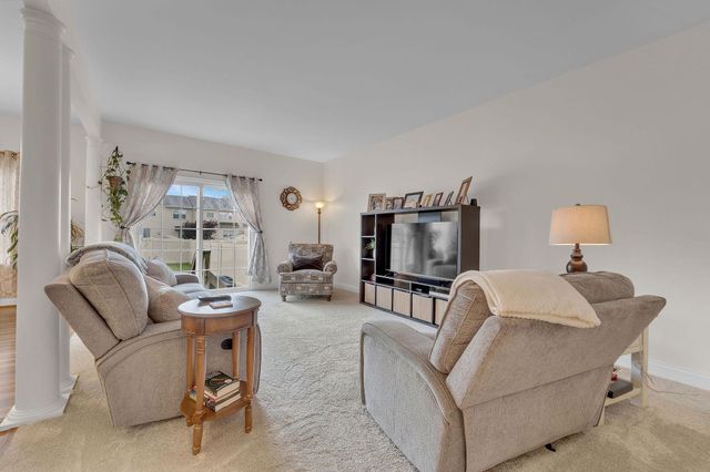 34 GLACIER DR, Berlin, NJ 08009