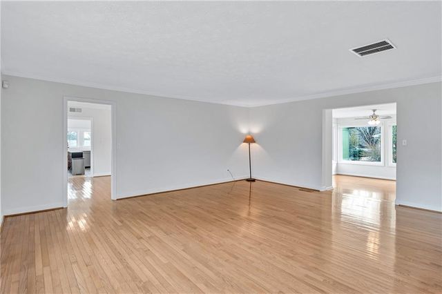 5045 Chestnut Forest Lane, Dunwoody, GA 30360