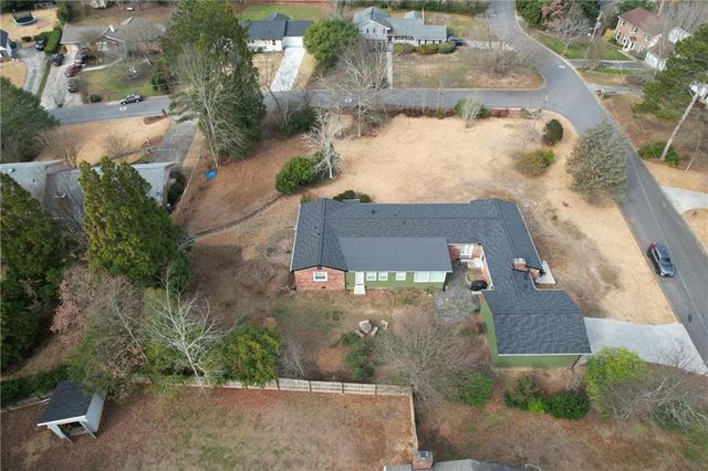 5045 Chestnut Forest Lane, Dunwoody, GA 30360