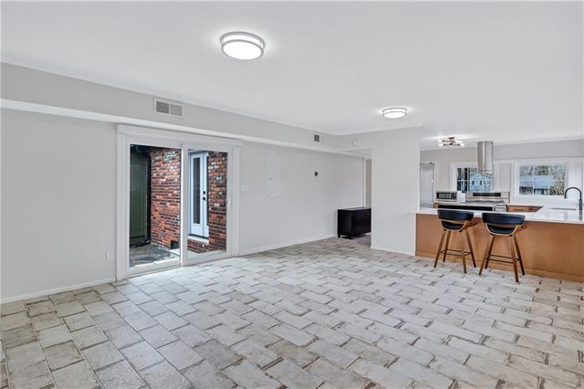 5045 Chestnut Forest Lane, Dunwoody, GA 30360