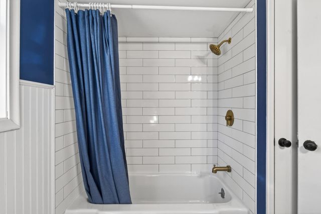 11860 Sunnybrook Road, Eden Prairie, MN 55347