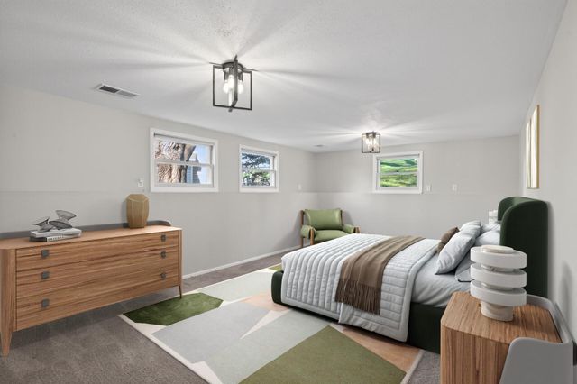 11860 Sunnybrook Road, Eden Prairie, MN 55347