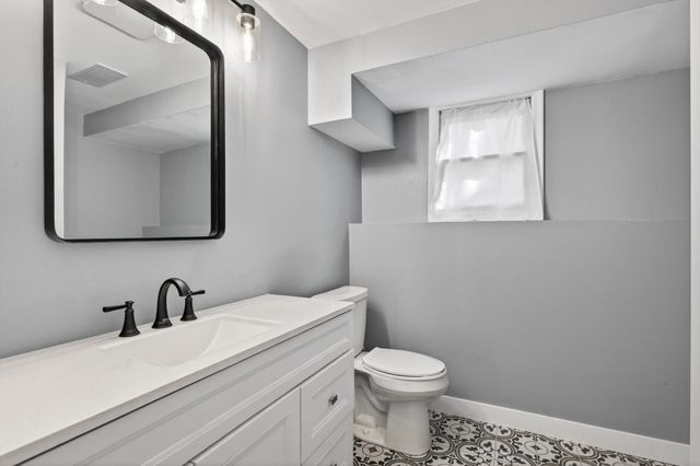 11860 Sunnybrook Road, Eden Prairie, MN 55347