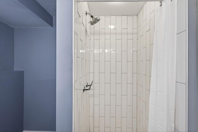 11860 Sunnybrook Road, Eden Prairie, MN 55347