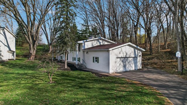 11860 Sunnybrook Road, Eden Prairie, MN 55347