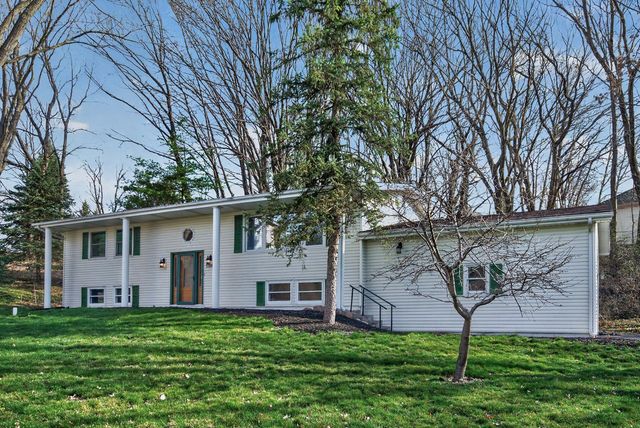 11860 Sunnybrook Road, Eden Prairie, MN 55347