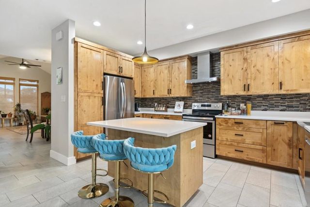 177 Kipahulu DR, Bastrop, TX 78602