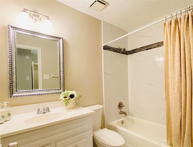 3727 Bartons Lane, Sugar Land, TX 77479